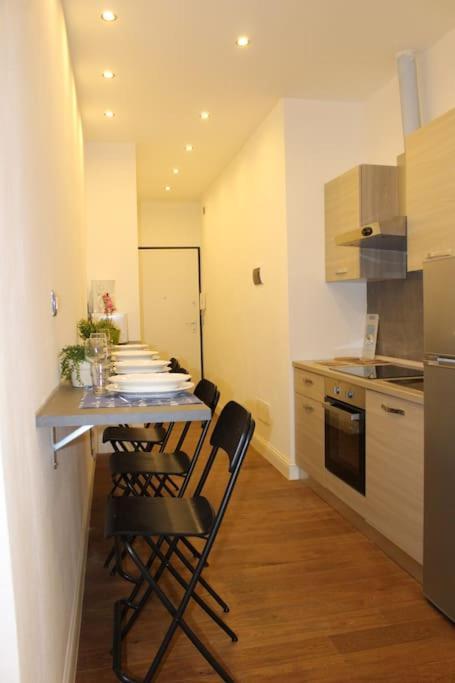 Art Apartment Stazione B Florenz Exterior foto