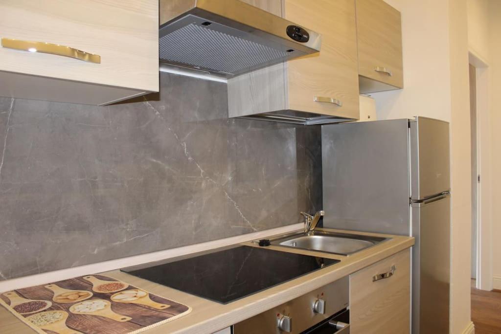 Art Apartment Stazione B Florenz Exterior foto