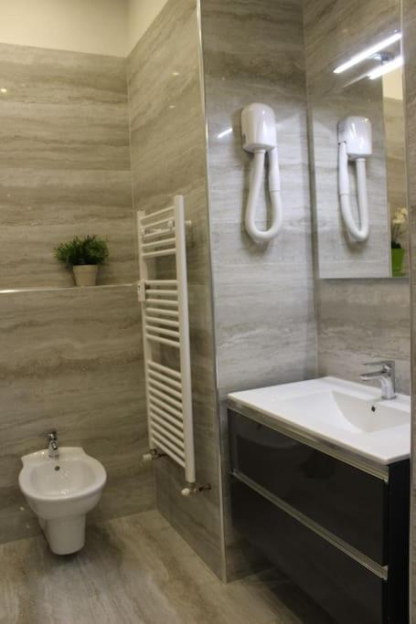 Art Apartment Stazione B Florenz Exterior foto
