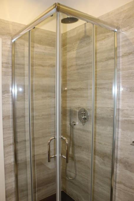 Art Apartment Stazione B Florenz Exterior foto